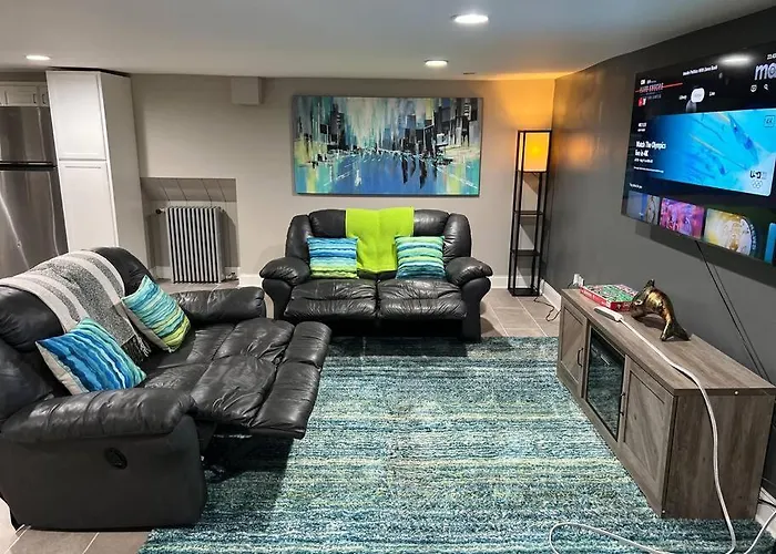 Quite And Cozy * Hickory Hills